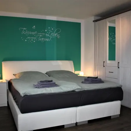 Сasa de vacaciones Neu! Conny Mit Badesteg Und Ruderboot