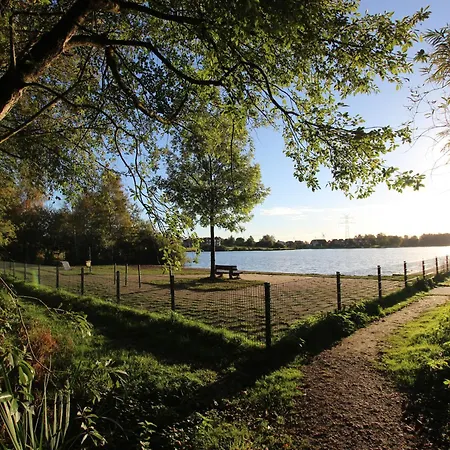 Neu! Conny Mit Badesteg Und Ruderboot * Grossefehn